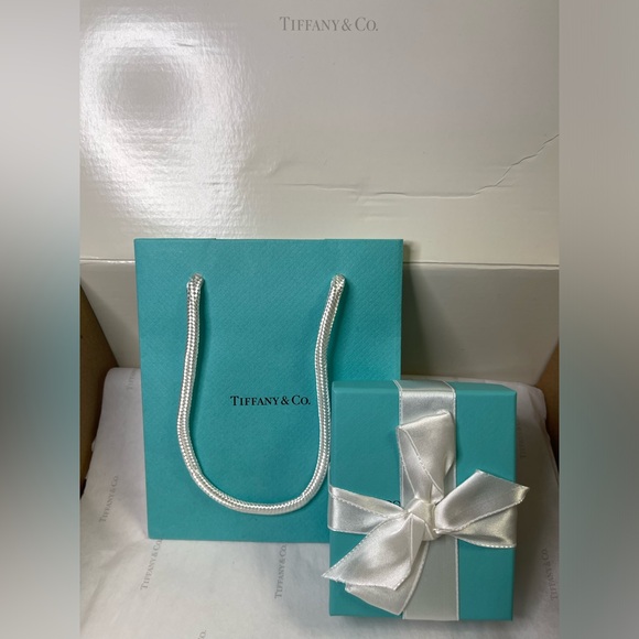 Tiffany & Co Heart Key Charm - Picture 7 of 8